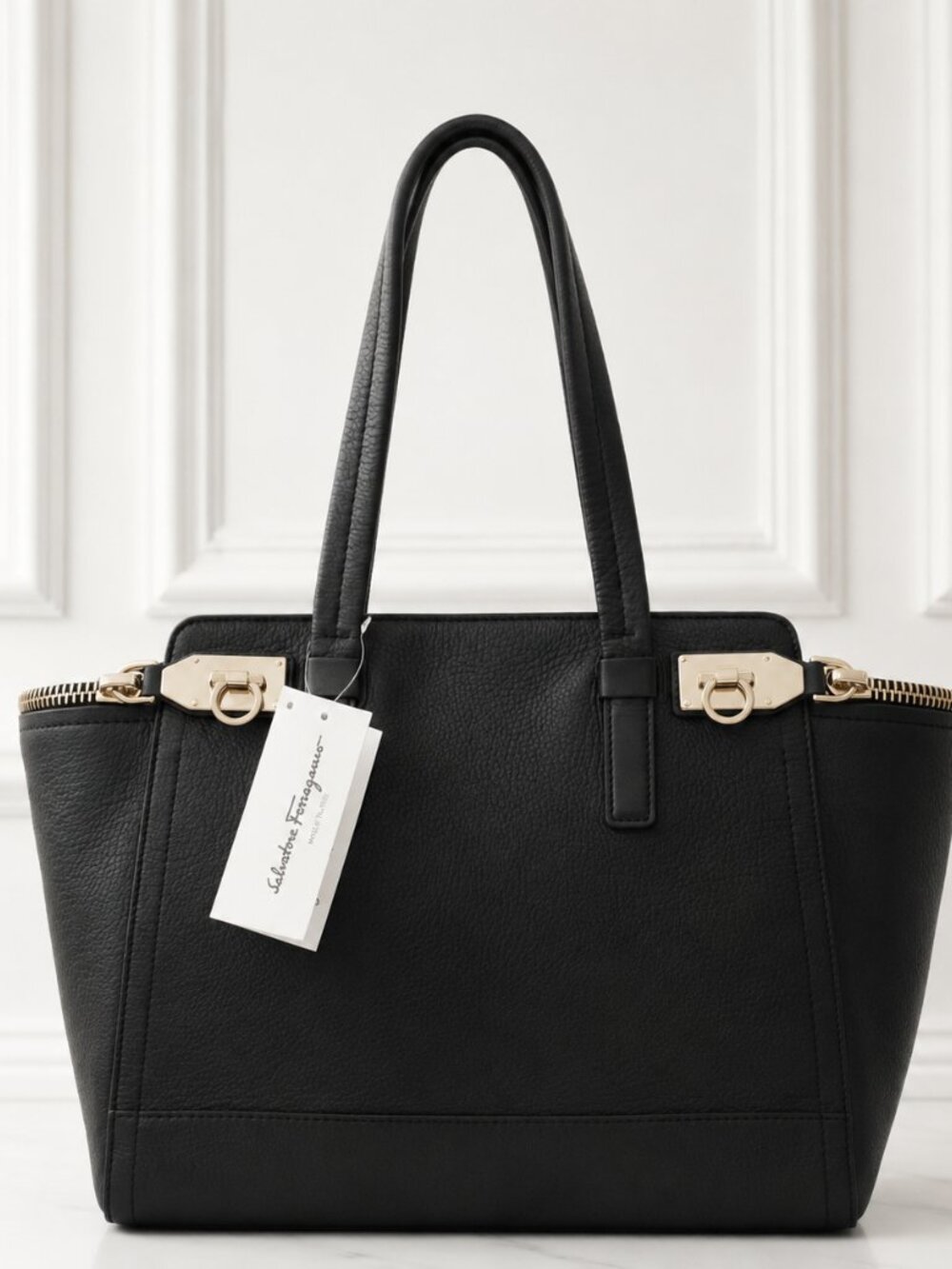 Salvatore Ferragamo Verve Black Leather Shoulder Bag